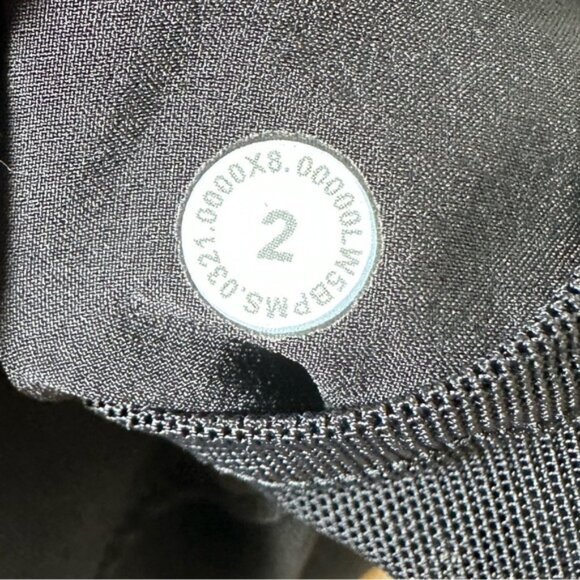 Lululemon On The Fly Pant Woven 27; Black Size 2 - Picture 8 of 9